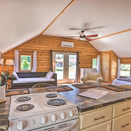 Quaint Studio With Shared Beach Walk To Suttons Bay Экстерьер фото